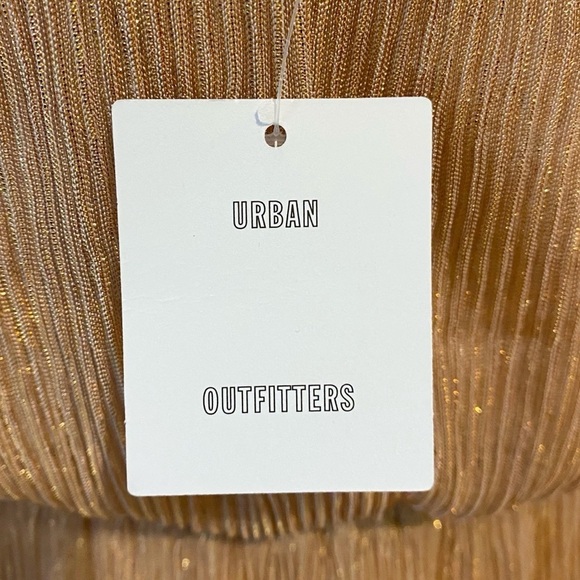 NWT Kimchi Blue Off The Shoulder Rose Gold Dress Holiday Party Size Small - Picture 9 of 13